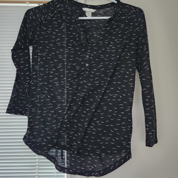 Bird Pattern Blouse - Picture 2 of 3